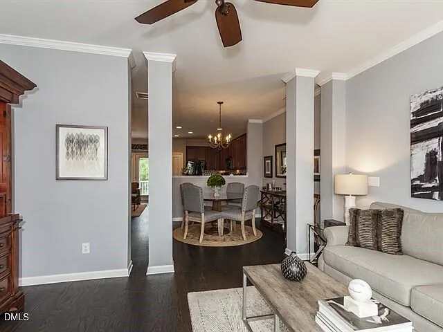 340 Kinellan Ln — Photo 9