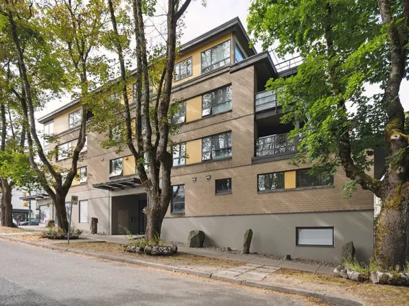 997 W 22nd Ave #305, Vancouver, BC V5Z 2A2