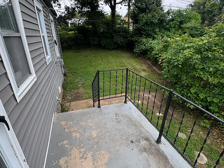 7439 Embury Ct — Photo 11