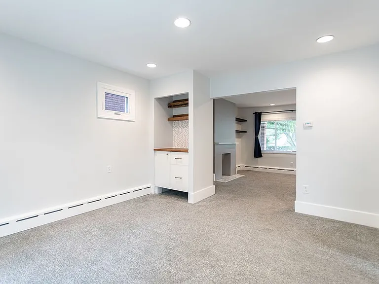 6331 Alderson St — Photo 9