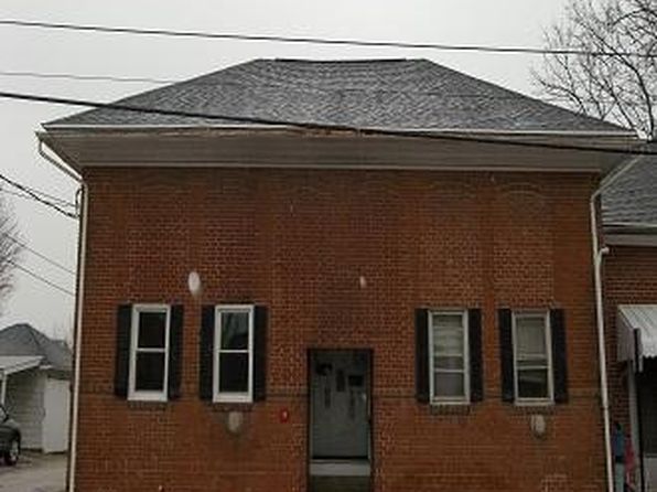 15 Center St APT 4