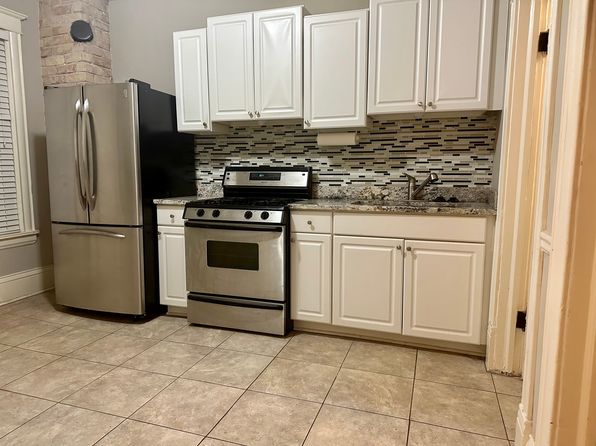 2117 University Ave NE APT 1