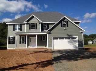 6 Kathryn Ct, Waterford, CT 06385