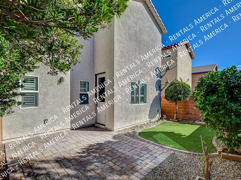 8271 Southern Cross Ave — Photo 15