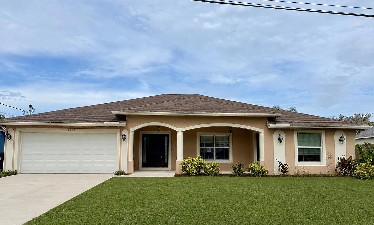 4 bed, 3.0 bath, 2182 sqft, $2,850 — Photo 1