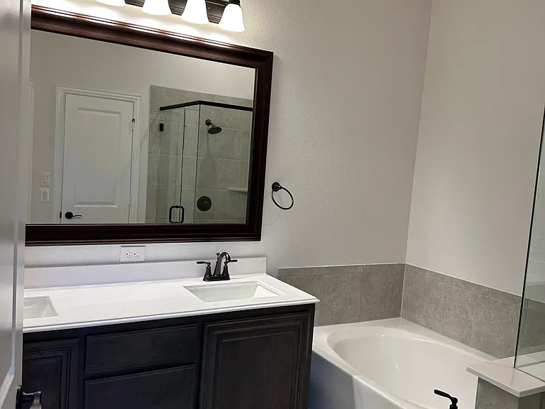 805 Twisted Leaf Ln — Photo 8