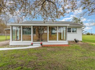 10977 S Graham Rd, Saint Charles, MI 48655