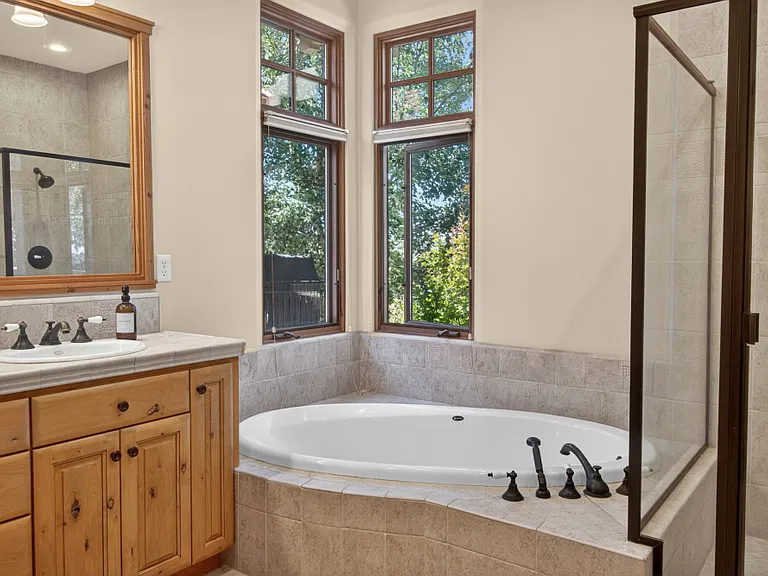2375 Clubhouse Dr — Photo 67
