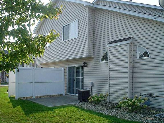 2nd image of 8037 Seabrook Dr