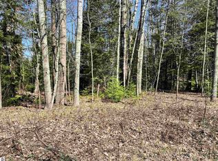 Sandlewood Dr, Lake, MI 48632