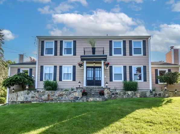 76 Clapboard Ridge Road, Danbury, CT 06811