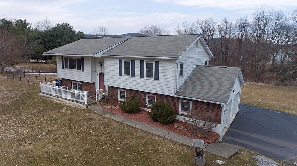 1st image of 12 Cavelo Dr