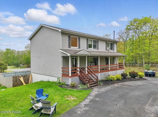 186 Stateway Dr, Milford, PA 18337