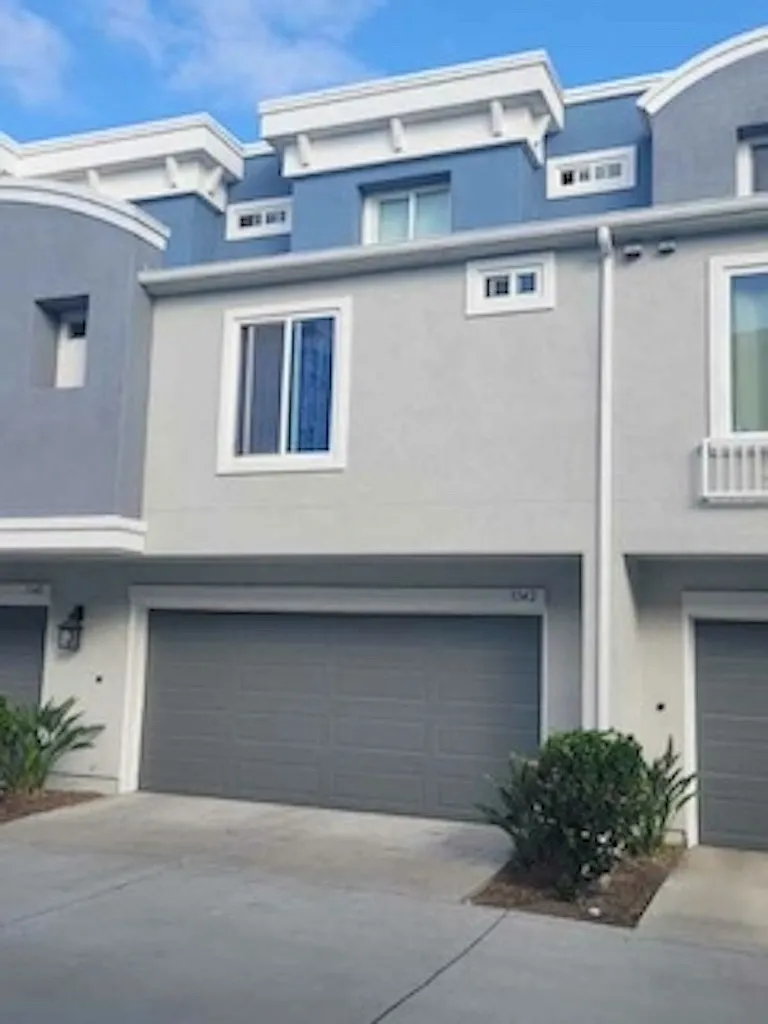 4 bed, 1836 sqft, $5,400 — Photo 3