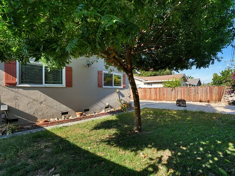229 Seabiscuit Dr — Photo 31