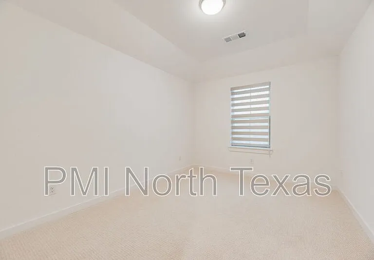 3926 Stars St — Photo 13