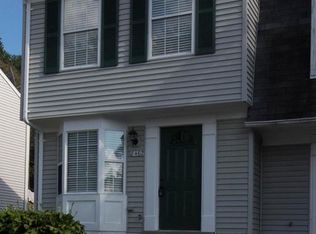 8462 Georgian Ct, Manassas, VA 20110