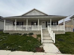 1823 E Cedar St, Eagle Mountain, UT 84005