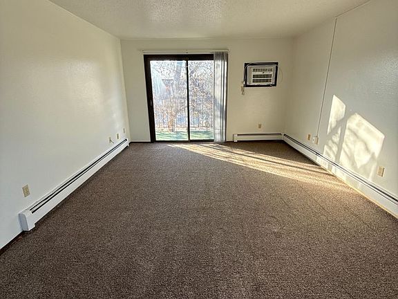 5th image of 1507 11th Ave NE #23