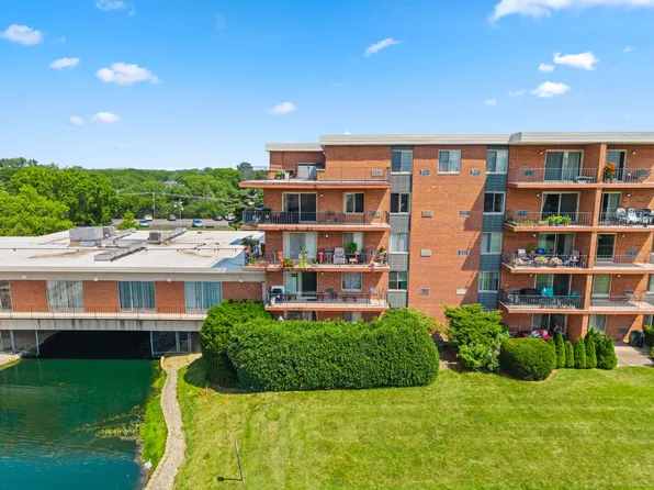 16 E Old Willow Rd APT 424S, Prospect Heights, IL 60070