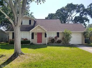 8244 127th St N, Seminole, FL 33776