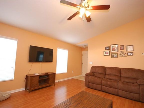 4th image of 8216 Summer Wood Ln