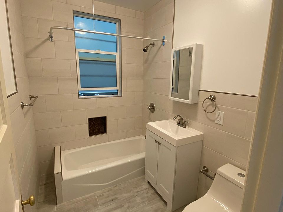 1st image of 1595 Clay St #101