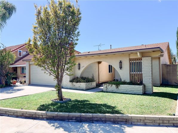 7931 Carolyn Cir, La Palma, CA 90623