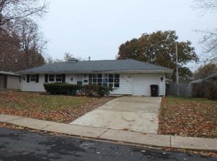 2125 N Wellington Dr, Peoria, IL