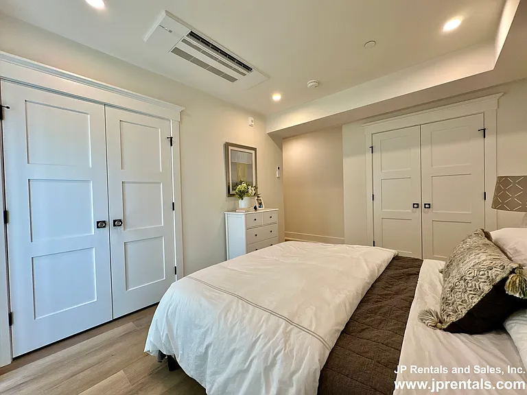 4459 Washington St #2 — Photo 7