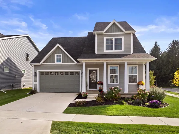 9329 Tawny Acorn Dr, Verona, WI 53593