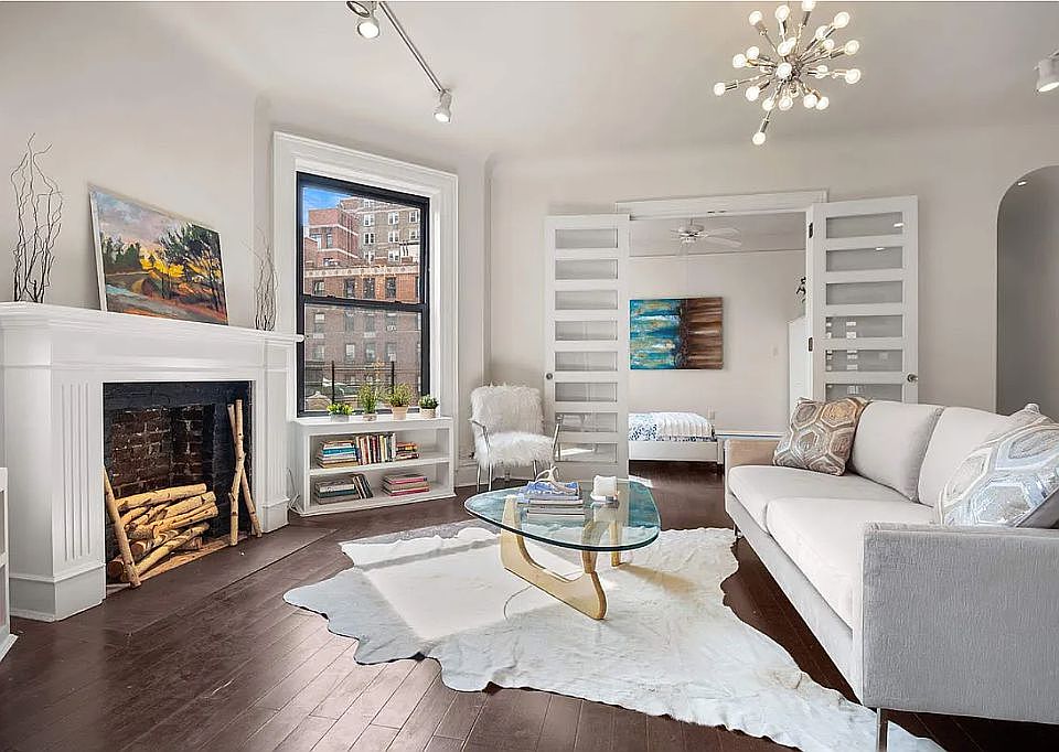 1st image of 9 E 97th St APT 6B
