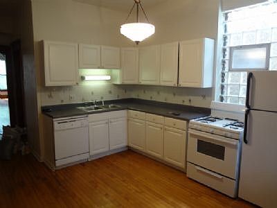 3rd image of 1326 S Claremont Ave #3