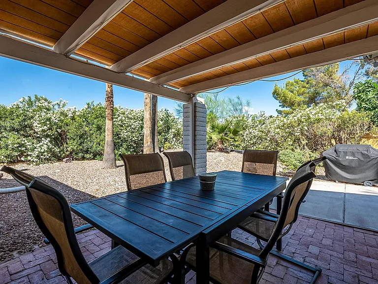 231 E Sesame Cir — Photo 34