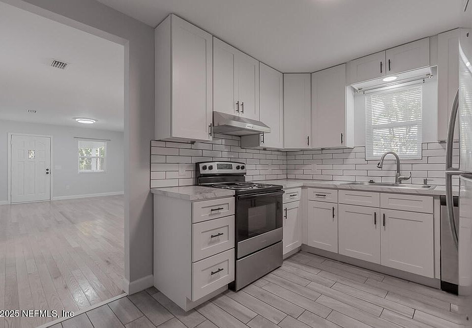 1st image of 3322 DEASON Avenue