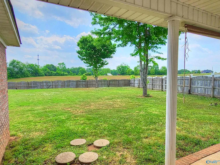 241 Misty Cove Ct — Photo 16