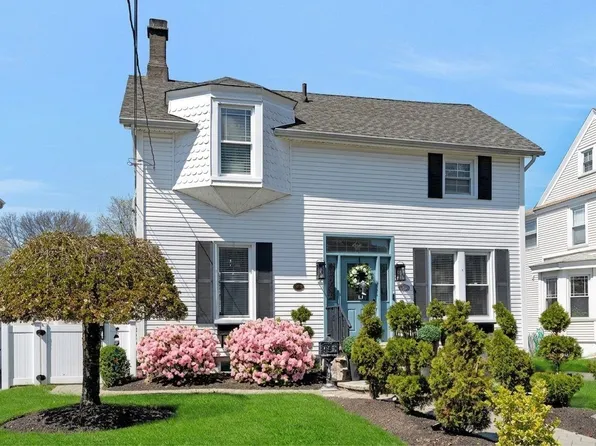 158 Carmita Ave, Rutherford, NJ 07070