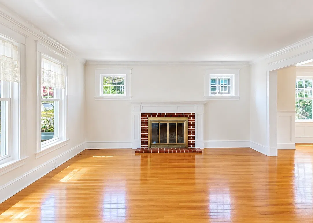 3 bed, 1352 sqft, $3,700 — Photo 2