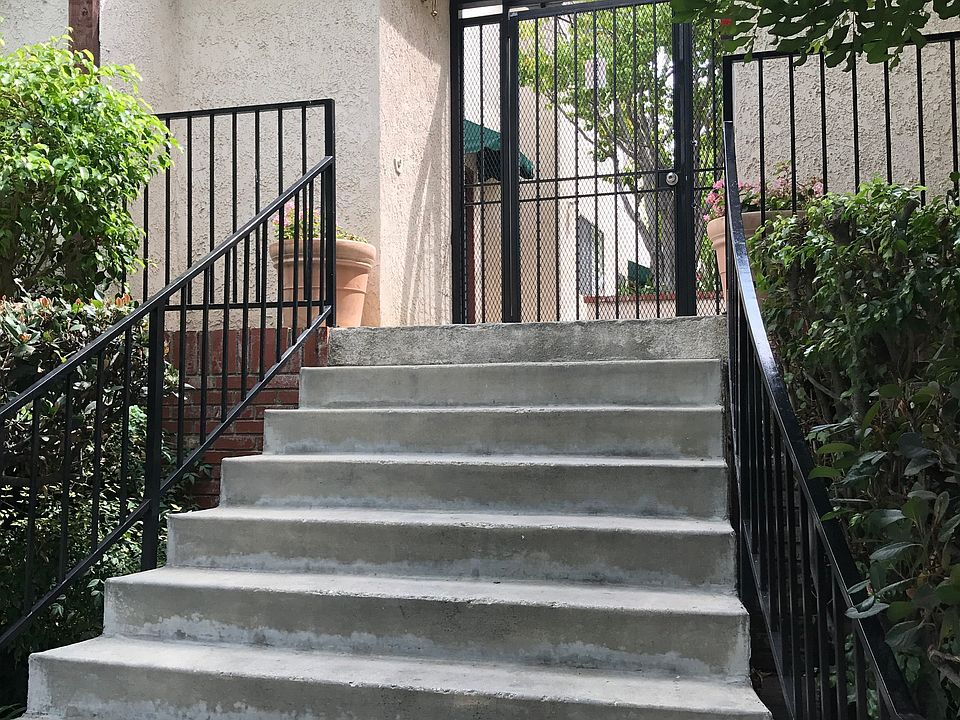 1st image of 226 E Elmwood Ave APT N