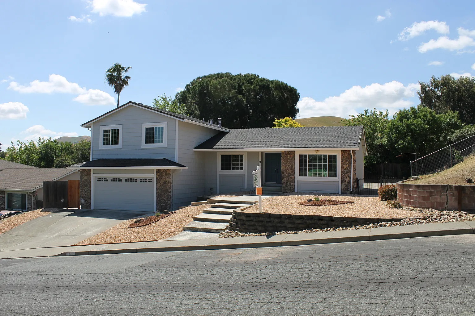 19 Zion Ave photo 1