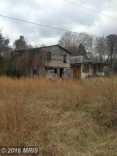 2nd image of 3352 Lavue Ln