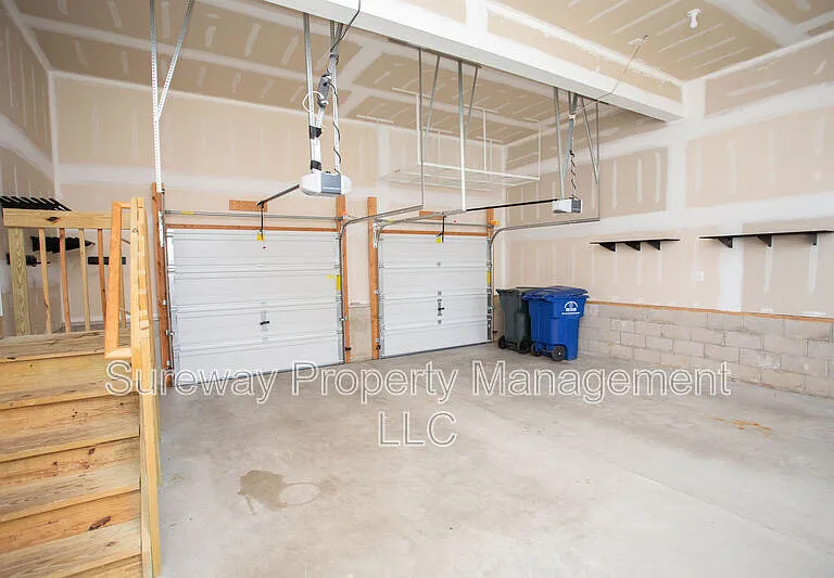 1 Tweentown Close — Photo 47