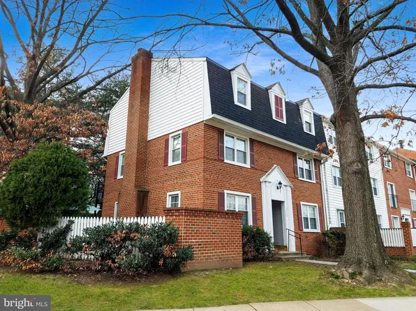 2709 S Walter Reed Dr Unit B, Arlington, VA 22206