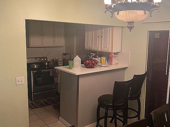 5th image of 303 Chiquita Ct