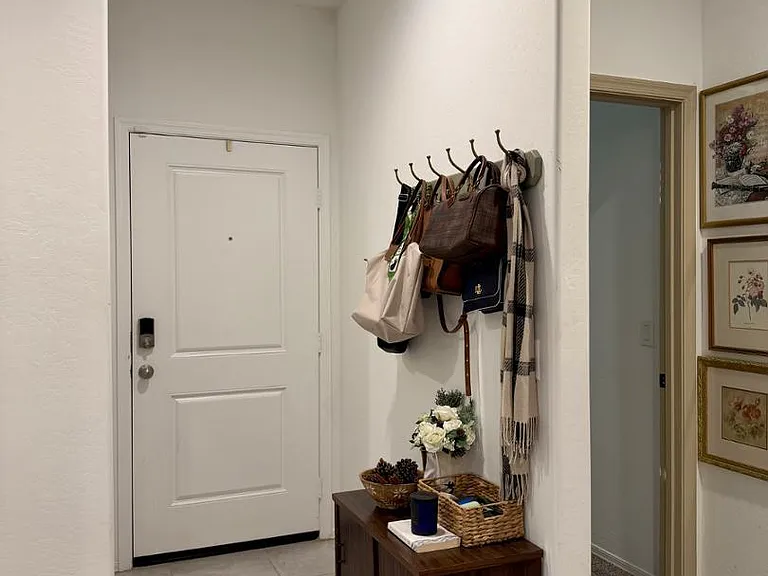 3588 N Sequoia St — Photo 3