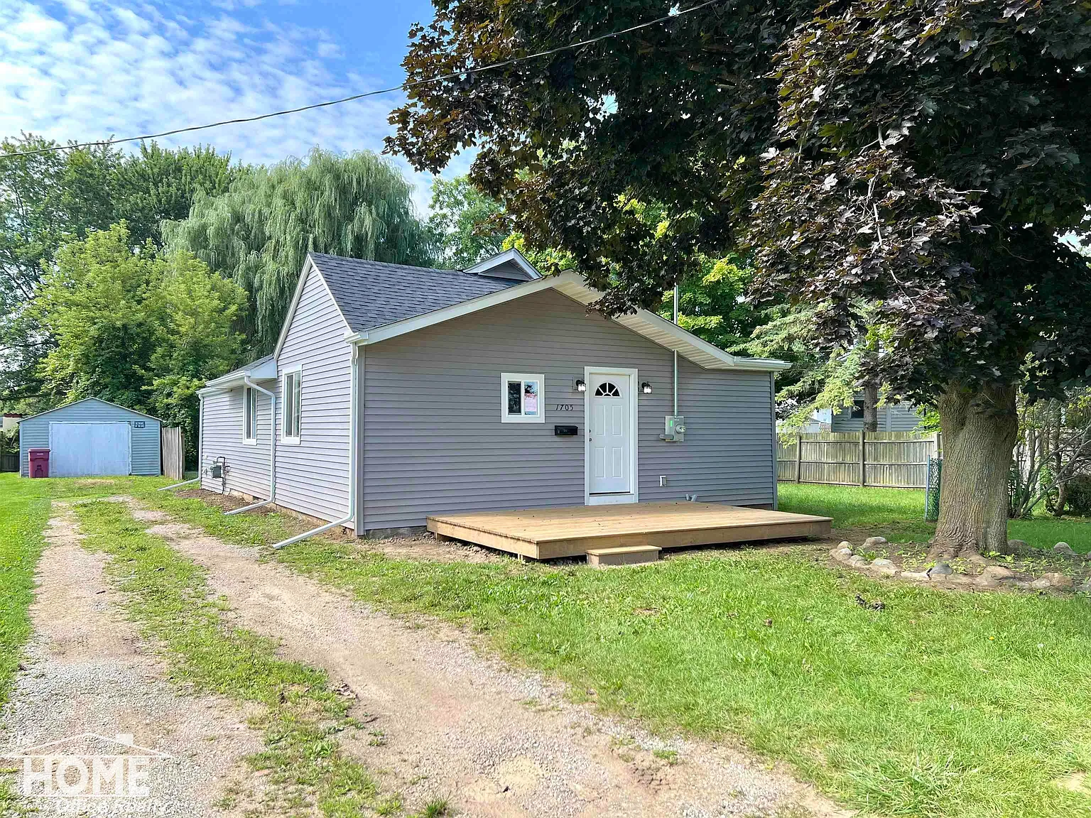 1705 W Stewart St photo 1