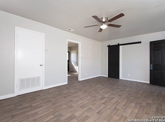 4th image of 510 Como St
