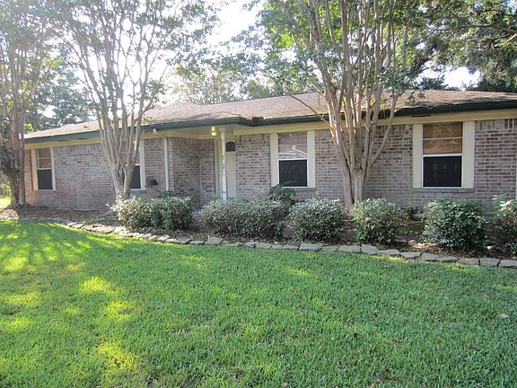 5th image of 72 Doris Cir N #350