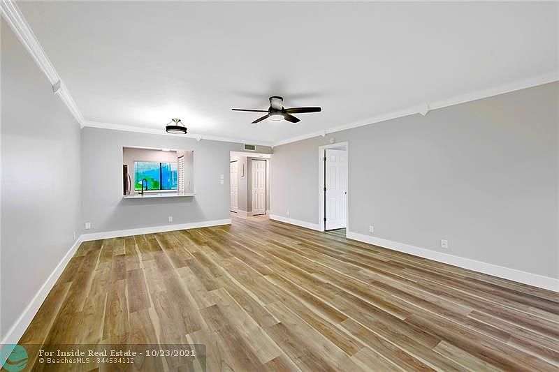 1st image of 131 E Laurel Dr #901