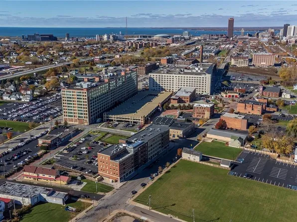 33 Lord St, Buffalo, NY 14210